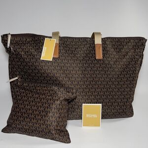 MICHAEL Michael Kors Logo JetSet Travel Large Packable Nylon Tote in Brown/Acorn